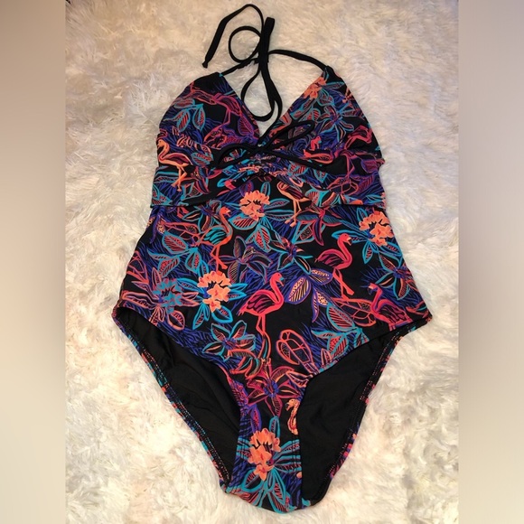 🦩VENUS Black and Pink One Piece Swimsuit Halter Style🦩 - Picture 4 of 16